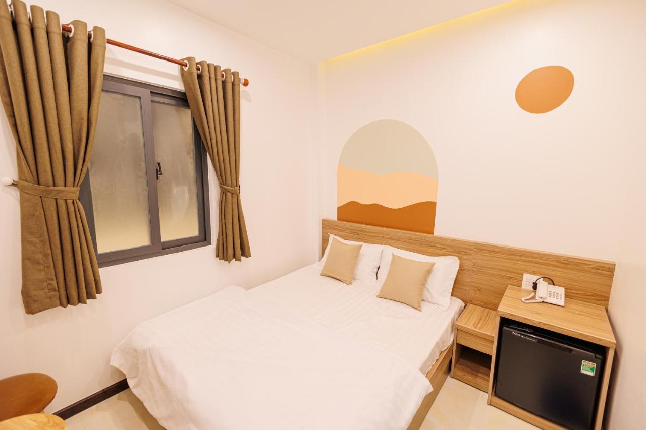 Happy Hotel Bac Lieu Екстер'єр фото